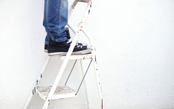 Safe Use of Ladders and Step Ladders